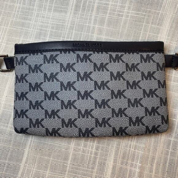 NEW Michael Kors MK Signature Logo Small Belt Bag Fanny Pack Navy Blue Gray NWT - Picture 1 of 8